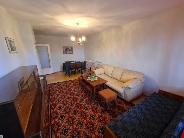 Дава се под наем Двустаен апартамент в Бургас, Възраждане - 60 кв.м за 153 € - Снимка #1