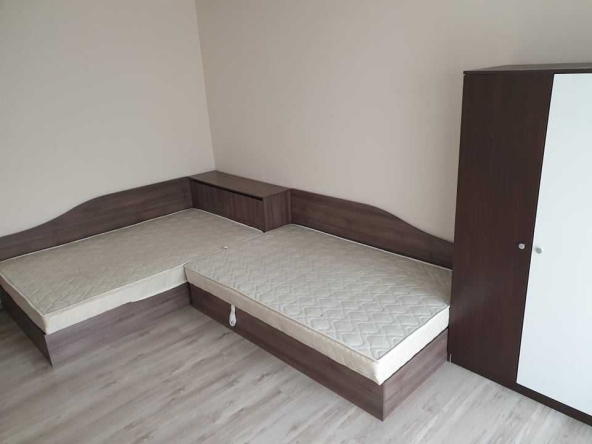 Дава се под наем Тристаен апартамент в Бургас, Славейков - 68 кв.м за 357 € - Снимка #1