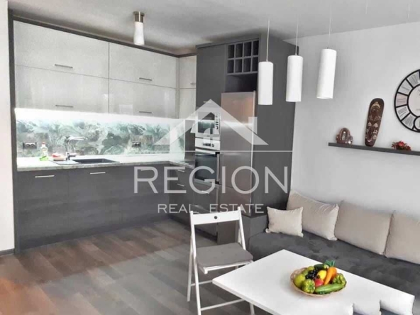 Дава се под наем Двустаен апартамент в Варна, Спортна зала - 56 кв.м за 433.5 € - Снимка #1