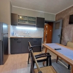 Дава се под наем Двустаен апартамент в Бургас, Славейков - 60 кв.м за 433.5 € - Снимка #1