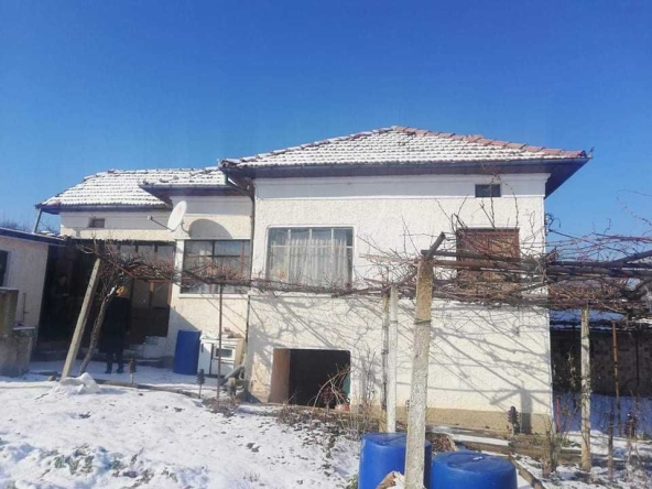 Къща в с. Пчелище, Област Велико Търново - 150 кв.м за 627 €/кв.м - Снимка #1