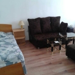 Дава се под наем Едностаен апартамент в Бургас, Зорница - 40 кв.м за 135 € - Снимка #1