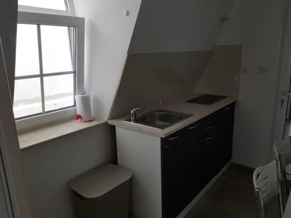 Дава се под наем Двустаен апартамент в Бургас, Славейков - 60 кв.м за 185 € - Снимка #1