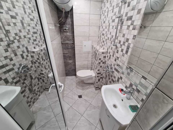 Дава се под наем Едностаен апартамент в Бургас, Възраждане - 45 кв.м за 175 € - Снимка #1