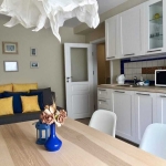 Дава се под наем Двустаен апартамент в Бургас, Лазур - 50 кв.м за 250 € - Снимка #1