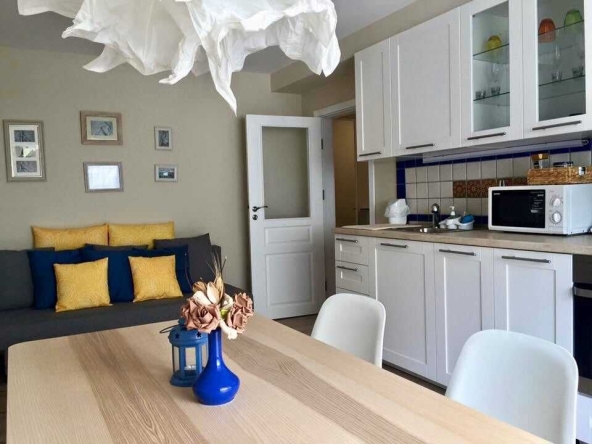 Дава се под наем Двустаен апартамент в Бургас, Лазур - 50 кв.м за 250 € - Снимка #1