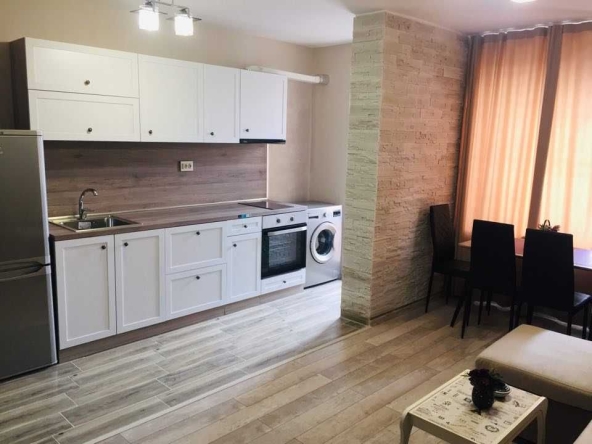 Дава се под наем Двустаен апартамент в Бургас, Зорница - 60 кв.м за 210 € - Снимка #1