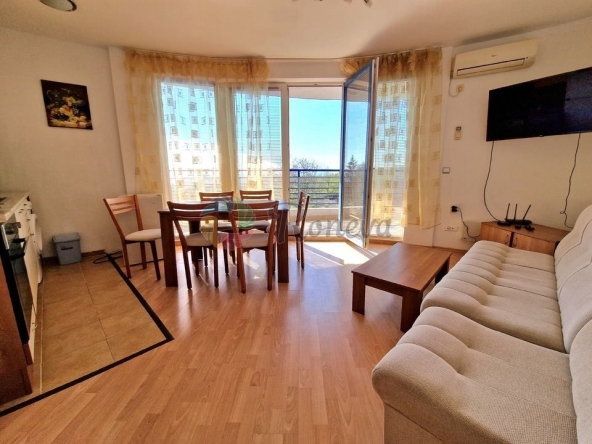 Тристаен апартамент в Балчик - 97 кв.м за 918 €/кв.м - Снимка #1