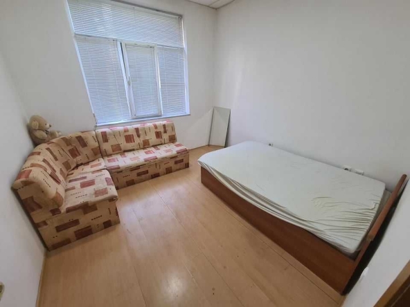 Дава се под наем Двустаен апартамент в Бургас, Възраждане - 40 кв.м за 125 € - Снимка #1