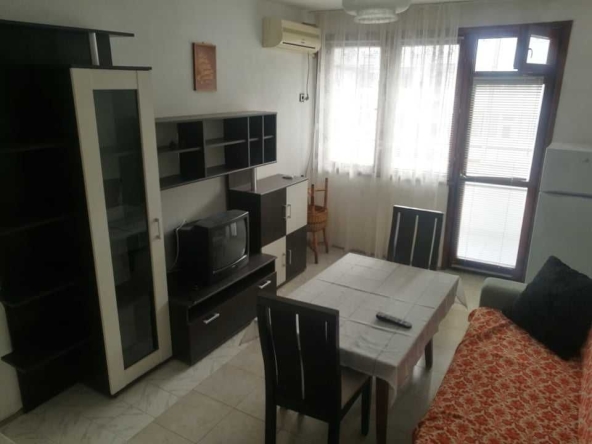 Дава се под наем Двустаен апартамент в Бургас, Лазур - 67 кв.м за 250 € - Снимка #1