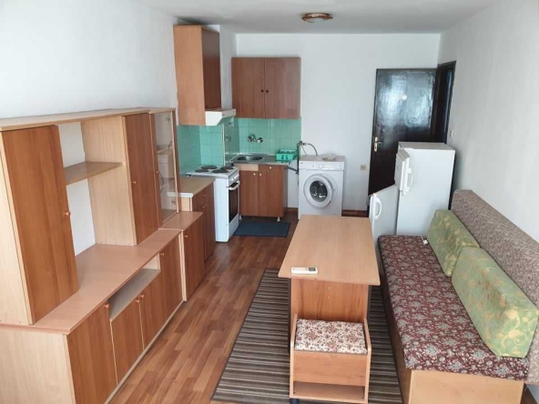 Дава се под наем Двустаен апартамент в Бургас, Възраждане - 46 кв.м за 250 € - Снимка #1