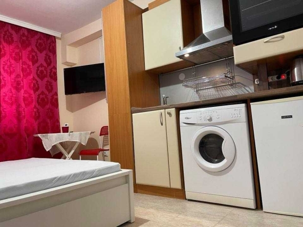 Дава се под наем Едностаен апартамент в Варна, Общината - 30 кв.м за 331.5 € - Снимка #1