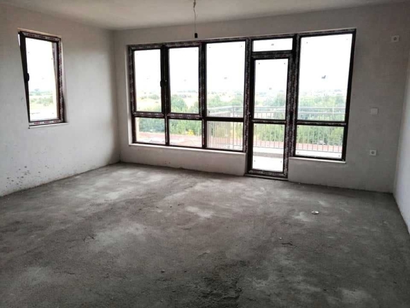 Тристаен апартамент в Пловдив, Остромила - 120 кв.м за 1234 €/кв.м - Снимка #1