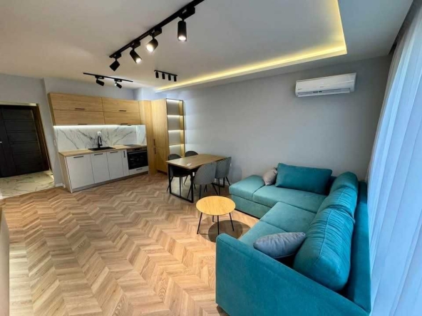 Дава се под наем Двустаен апартамент в Пловдив, Христо Смирненски - 70 кв.м за 510 € - Снимка #1