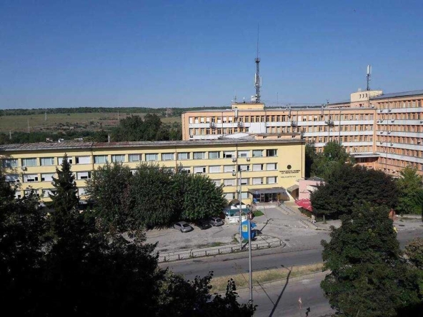 Дава се под наем Двустаен апартамент в Плевен, Дружба 1 - 70 кв.м за 249.9 € - Снимка #1