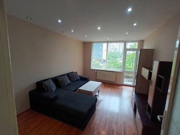 Дава се под наем Двустаен апартамент в София, Люлин 2 - 60 кв.м за 400 € - Снимка #1