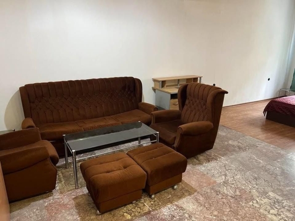 Дава се под наем Двустаен апартамент в София, Център - 65 кв.м за 600 € - Снимка #1