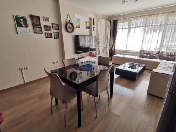 Дава се под наем Тристаен апартамент в Варна, Възраждане 1 - 120 кв.м за 765 € - Снимка #1