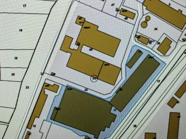 Парцел в Момчилград - 20000 кв.м за 5 €/кв.м - Снимка #1