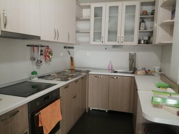 Дава се под наем Тристаен апартамент в Бургас, Възраждане - 150 кв.м за 765 € - Снимка #1