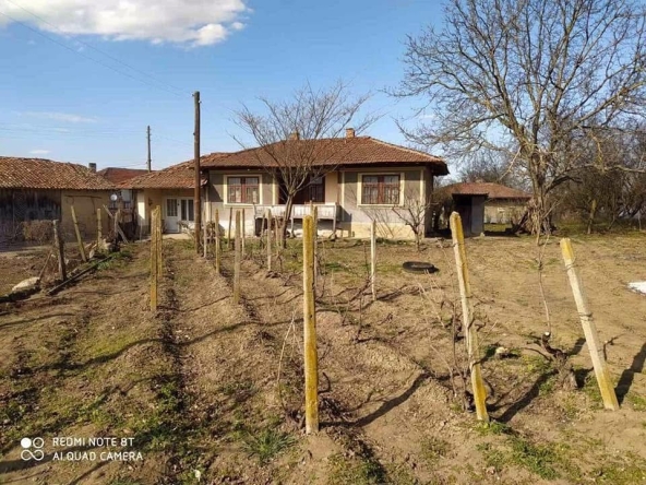 Къща в Алфатар - 100 кв.м за 200 €/кв.м - Снимка #1