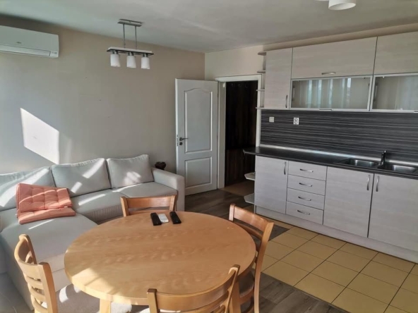 Дава се под наем Двустаен апартамент в Варна, ХЕИ - 71 кв.м за 562 € - Снимка #1