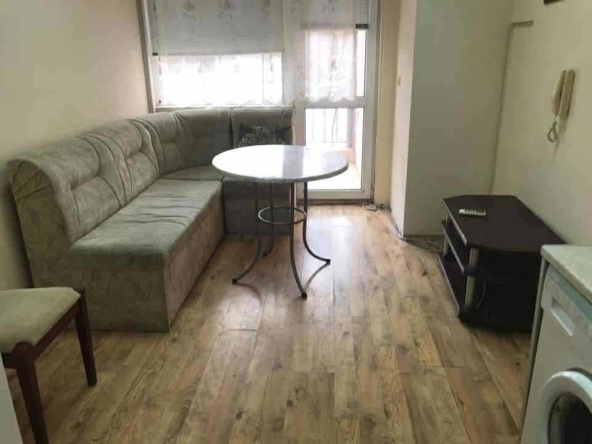 Дава се под наем Двустаен апартамент в Варна, Зимно кино Тракия - 45 кв.м за 390 € - Снимка #1