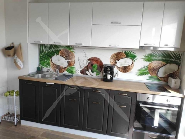 Дава се под наем Тристаен апартамент в Варна, Център - 112 кв.м за 750 € - Снимка #1