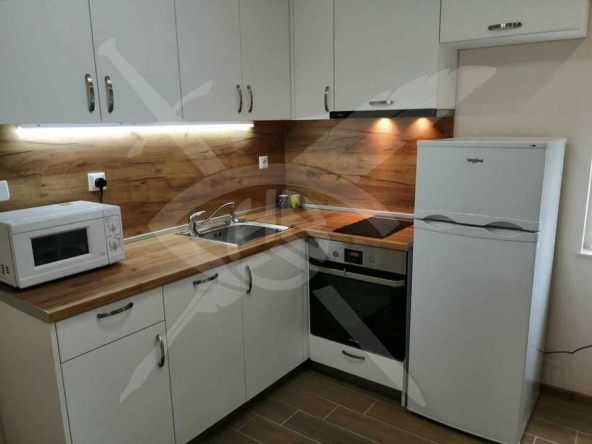 Дава се под наем Двустаен апартамент в Варна, Цветен квартал - 60 кв.м за 425 € - Снимка #1