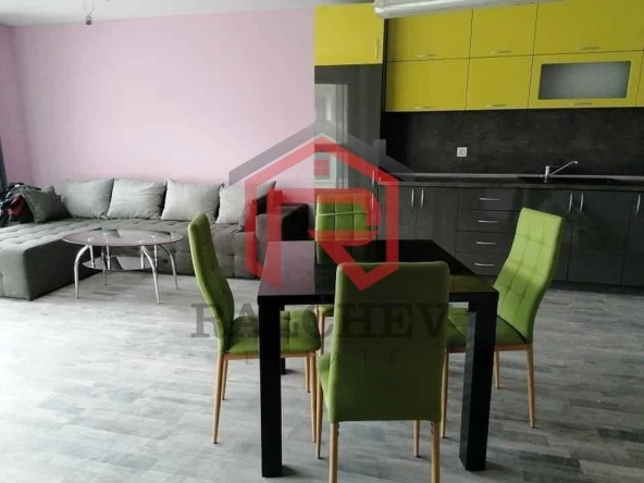 Дава се под наем Двустаен апартамент в Варна, Лятно кино Тракия - 70 кв.м за 520 € - Снимка #1