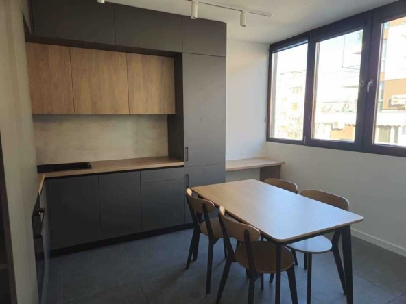 Дава се под наем Едностаен апартамент в София, Студентски град - 40 кв.м за 395 € - Снимка #1