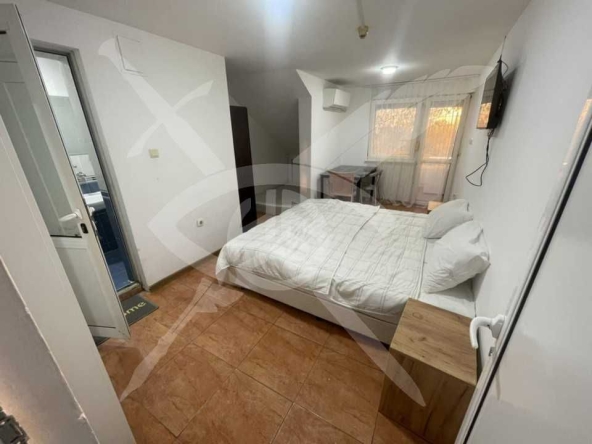 Дава се под наем Едностаен апартамент в Варна, Левски - 20 кв.м за 200 € - Снимка #1