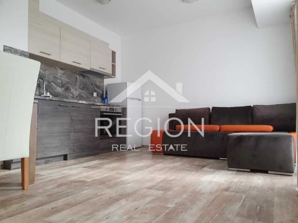 Дава се под наем Двустаен апартамент в Варна, Победа - 54 кв.м за 382.5 € - Снимка #1