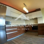 Дава се под наем Тристаен апартамент в Варна, Левски - 90 кв.м за 459 € - Снимка #1