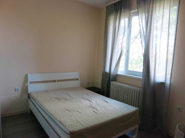 Дава се под наем Двустаен апартамент в София, Център - 71 кв.м за 373.83 € - Снимка #1