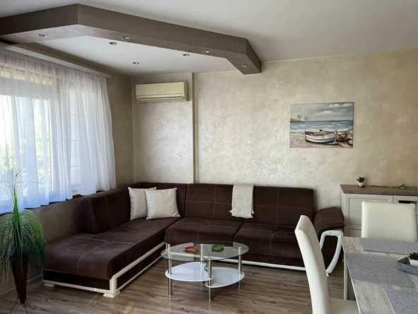 Дава се под наем Двустаен апартамент в Варна, Младост 1 - 70 кв.м за 668.1 € - Снимка #1