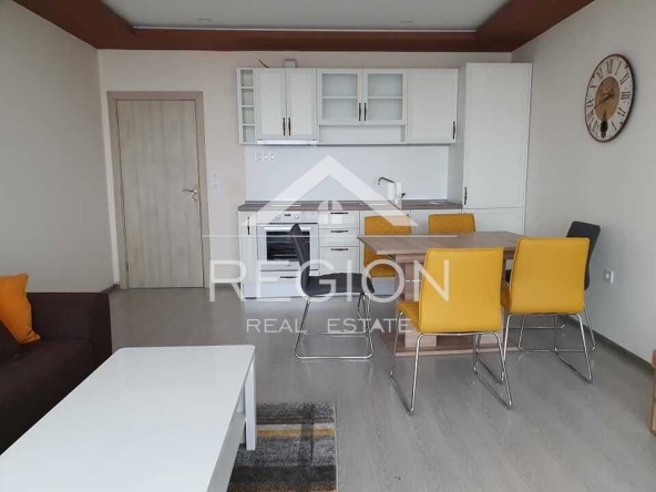 Дава се под наем Двустаен апартамент в Варна, Възраждане 1 - 65 кв.м за 382.5 € - Снимка #1