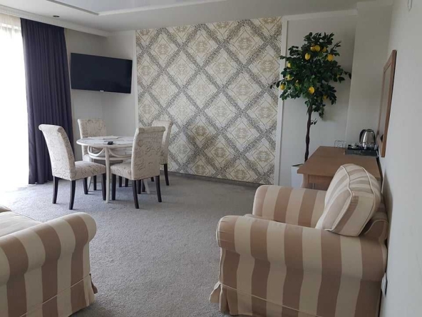 Дава се под наем Тристаен апартамент в Варна, Бриз - 65 кв.м за 448.8 € - Снимка #1