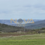 Парцел в с. Кичево, Област Варна - 4200 кв.м за 16 €/кв.м - Снимка #1