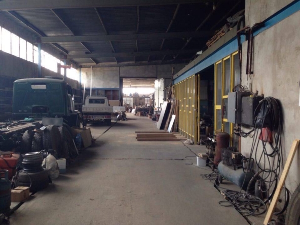 Дава се под наем Промишлена сграда в Враца, Кулата - 540 кв.м за 1495.83 € - Снимка #1