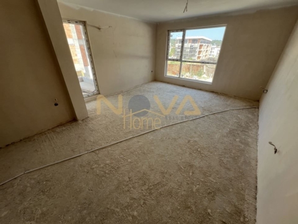 Тристаен апартамент в Варна, Виница - 98 кв.м за 776 €/кв.м - Снимка #1