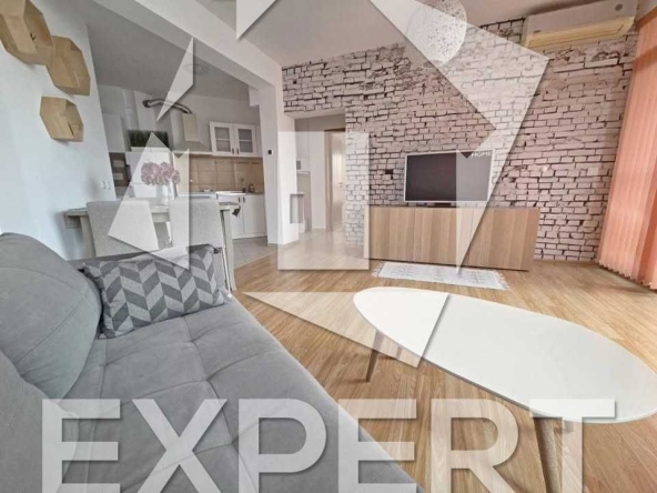 Дава се под наем Тристаен апартамент в Пловдив, Тракия - 92 кв.м за 598.23 € - Снимка #1