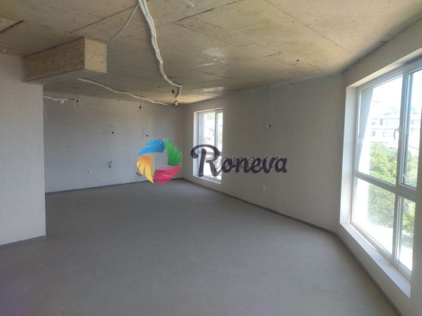 Мезонет в Варна, Възраждане 1 - 214 кв.м за 596 €/кв.м - Снимка #1