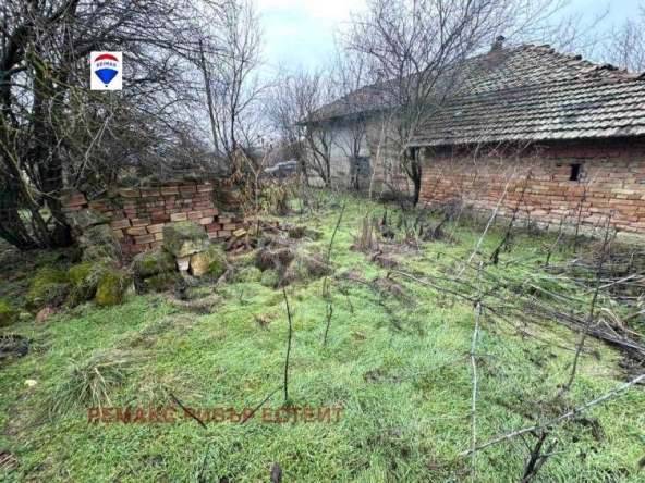 Къща в с. Горно Абланово, Област Русе - 70 кв.м за 87 €/кв.м - Снимка #1