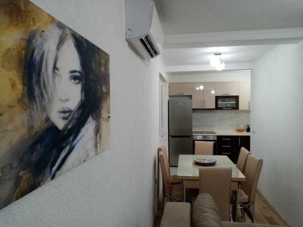 Дава се под наем Двустаен апартамент в София, Център - 68 кв.м за 561 € - Снимка #1