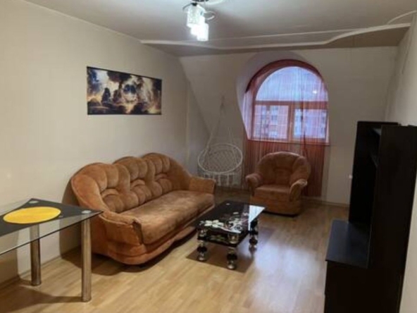 Дава се под наем Двустаен апартамент в София, Зона Б-18 - 55 кв.м за 498.27 € - Снимка #1