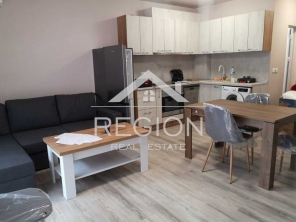 Дава се под наем Двустаен апартамент в Варна, Погреби - 56 кв.м за 408 € - Снимка #1