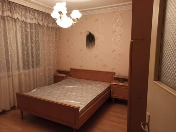 Дава се под наем Тристаен апартамент в Плевен, Сторгозия - 80 кв.м за 280.5 € - Снимка #1