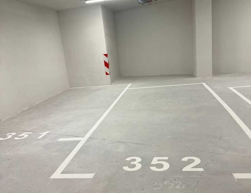 Дава се под наем Гараж / Паркомясто в София, Дружба 1 - 24 кв.м за 193.8 € - Снимка #1