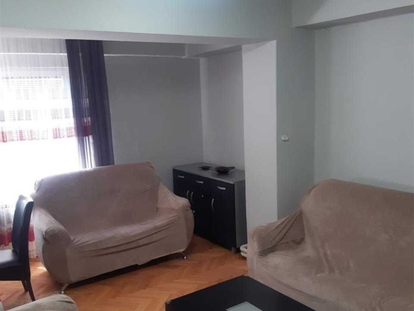 Дава се под наем Тристаен апартамент в Пловдив, Гагарин - 81 кв.м за 382.5 € - Снимка #1